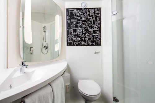 Double Or Twin Room Near Club Store West LON 5 Luxury Bookings