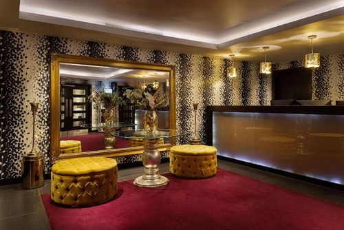 Guest Queen Room Near Syon Park LON 6 Luxury Bookings