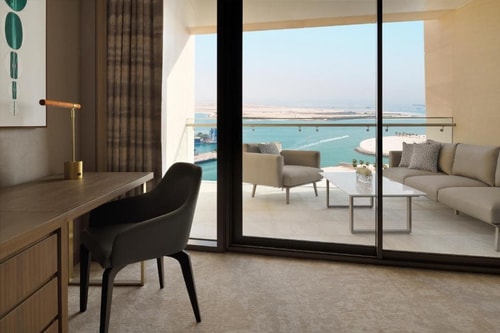 Two Bedroom Apartment Near Bayshore Beach Club 3 Luxury Bookings