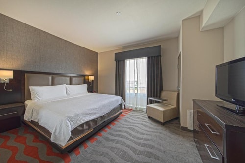 Standard Room Near Pima Medical Institute HOU Luxury Bookings
