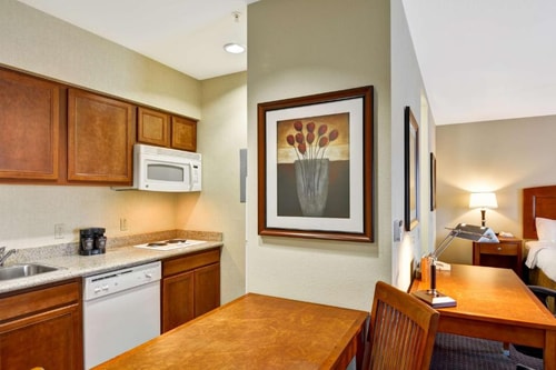 King Studio Suite Near George Bush Park HOU 5 Luxury Bookings