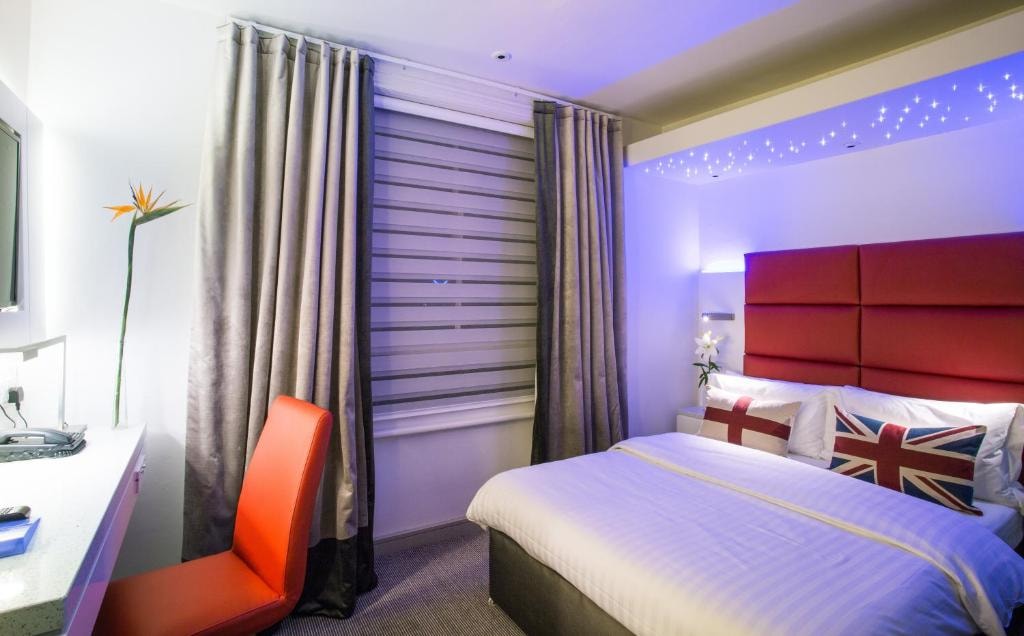 Double Room Near Bramham Gardens LON Luxury Bookings