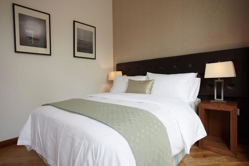 Executive Suite Near Cosmo Nannies LON 1 Luxury Bookings