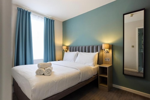 Double or Twin Room Near Dance Art Studios LON 4 Luxury Bookings