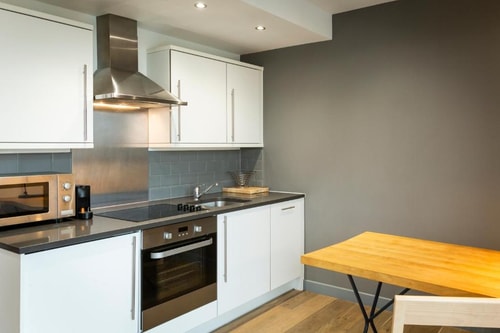 Studio Apartment Near Carville Hall Park South LON 1 Luxury Bookings