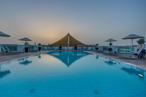 Deluxe King Room Near Port Saeed Plaza Dubai 15 Luxury Bookings