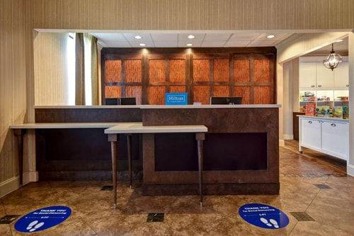 One Bedroom King Suite Near North green Park HOU 13 Luxury Bookings