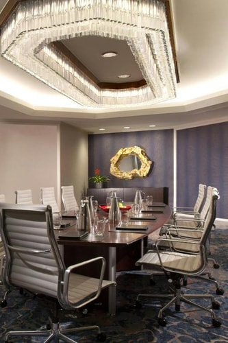 King Room Near AFS Premier Fitness DAL 11 Luxury Bookings
