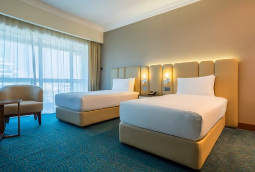 King Or Twin Guest Room Near Emirates SkyCargo 1 Luxury Bookings