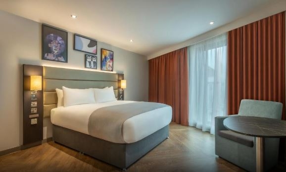 Deluxe Double Room Near Muslim Welfare House LON Luxury Bookings