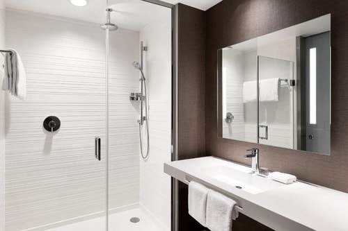King Room Near One Galleria Tower I DAL 1 Luxury Bookings
