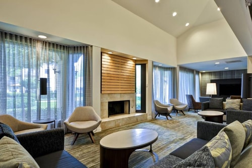 King Room Near Denny's Restaurant DAL 8 Luxury Bookings