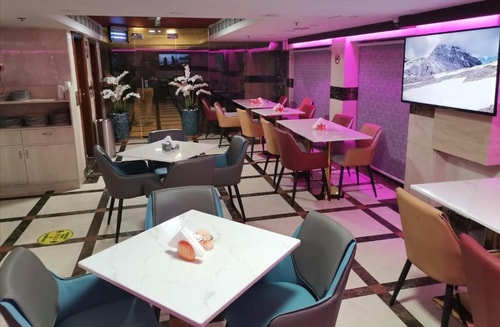 Standard King Or Twin Room Near Deira Clocktower 10 Luxury Bookings