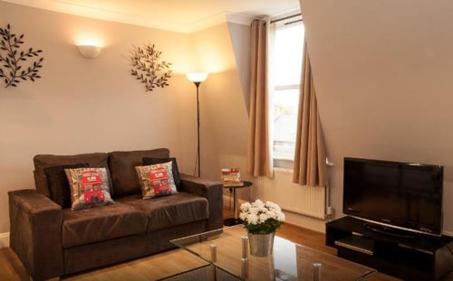 One Bedroom Apartment Near Tantric Journey LON 6 Luxury Bookings