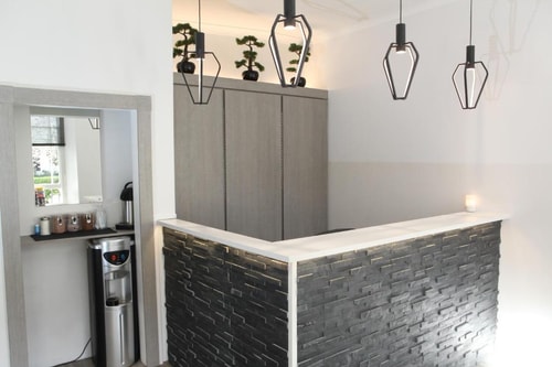 Double Room Near Norfolk Square Garden LON 13 Luxury Bookings