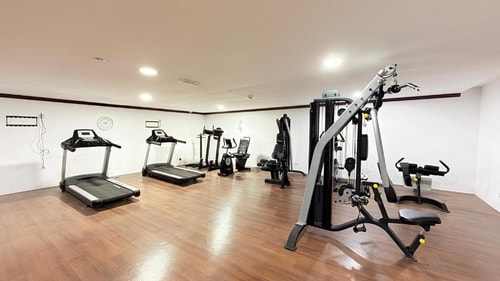 Standard King Or Twin Room Near Gardenia Centre 15 Luxury Bookings