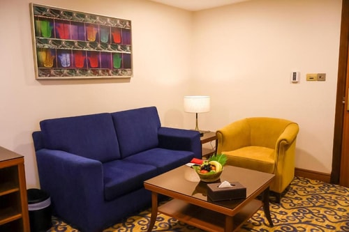 Executive Suite Near Plant Exhibition Garden 4 Luxury Bookings