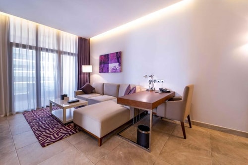 Two Bedroom Suite Near Internet Metro Station 4 Luxury Bookings