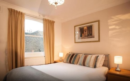 Two Bedroom Apartment Near Tantric Journey LON 2 Luxury Bookings