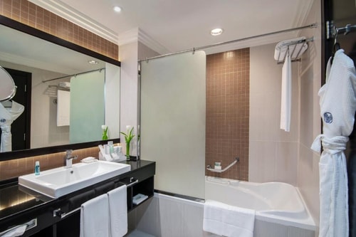 Guest Room Near Skyline Residence Sheikh Zayed RD 3 Luxury Bookings