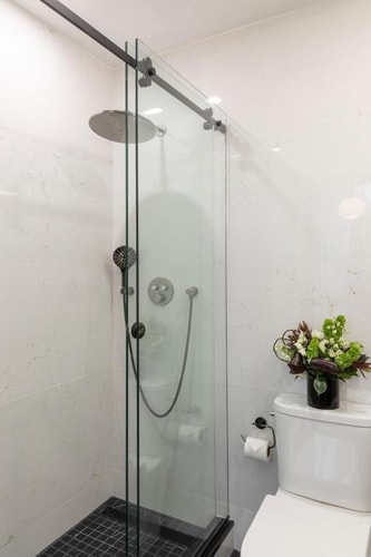 Deluxe Queen Room Near Madison Square Park NYC 7 Luxury Bookings