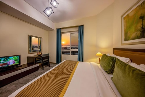 Premier One Bedroom Sea View Apartment Al Khan 2 2 Luxury Bookings