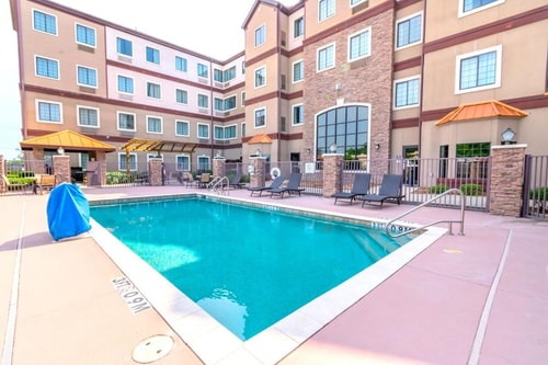 Queen Studio Suite Near Thorne Stadium HOU 19 Luxury Bookings