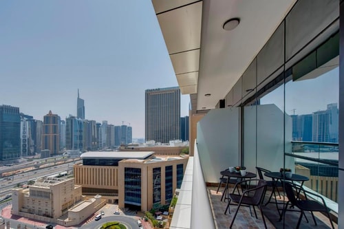 Deluxe Studio Apartment Next to Marina Mall 3 Luxury Bookings