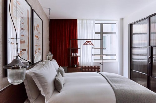 Standard Queen Room Near Cool Britania Shop LON Luxury Bookings