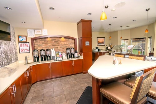 Queen Studio Suite Near Thorne Stadium HOU 17 Luxury Bookings