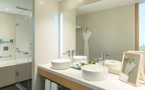 Two Bedroom Family Suite Near Deira Golf Course 8 Luxury Bookings
