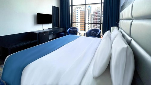 Premium Room Near Dubai Internet City Metro 2 Luxury Bookings