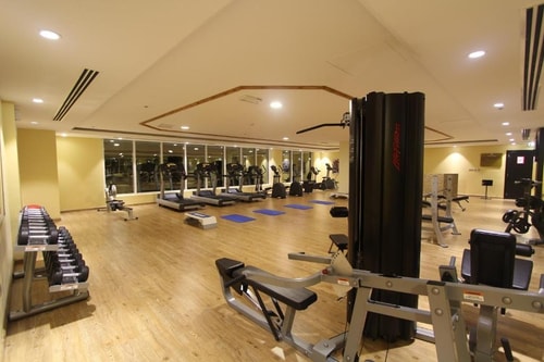 Classic One Bedroom Apartment Near Ski Dubai 16 Luxury Bookings