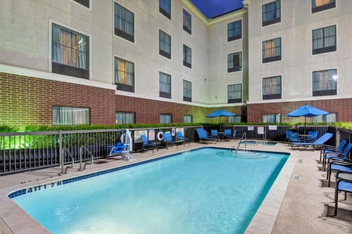 King Studio Suite Near George Bush Park HOU 8 Luxury Bookings