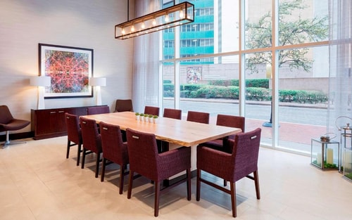 King Room Near Giant Eyeball DAL 13 Luxury Bookings