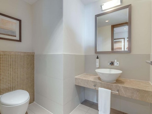 Three Bedroom Apartment Near Al Ghurair Center 9 Luxury Bookings