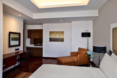Deluxe Room Near Carrefour Supermarket 2 Luxury Bookings