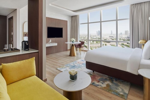 Premium King Room Near Jvt Community Park Dubai 1 Luxury Bookings