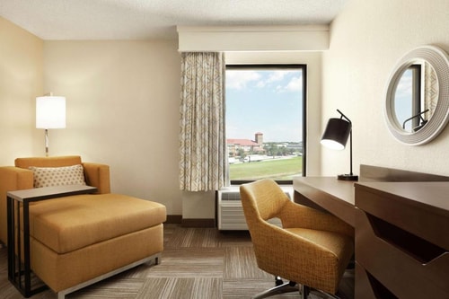 King Room Near To William P Hobby Airport HOU 3 Luxury Bookings