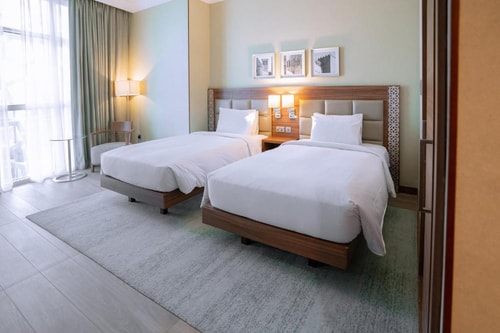 King Room Near Season Night Market Al Muraqqabat 2 Luxury Bookings