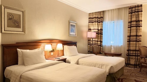 Superior King Or Twin Room Near To Al Riqqa Metro 4 Luxury Bookings