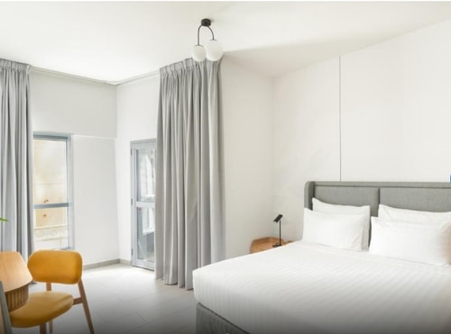 One Bedroom Executive Apartment Near Metro Station 2 Luxury Bookings