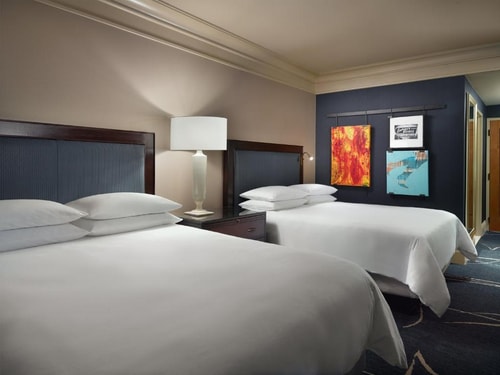 Queen Room Near Dallas Convention Center DAL 4 Luxury Bookings