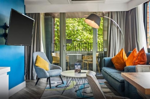 One Bedroom Apartment Near Stratford Park LON 2 Luxury Bookings
