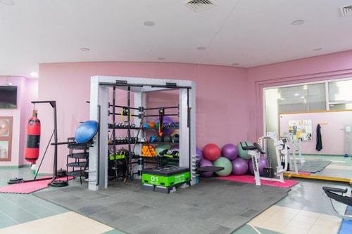 Standard Queen Or Twin Room Near Etisalat Academy 14 Luxury Bookings