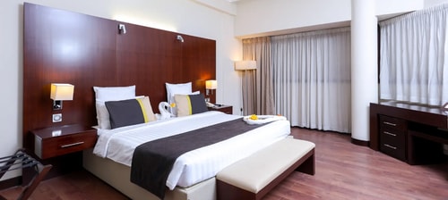 Deluxe Suite Near By Deira Clocktower 1 Luxury Bookings