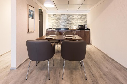 One Bedroom Family Suite Near Dreamland Aqua Park 3 Luxury Bookings