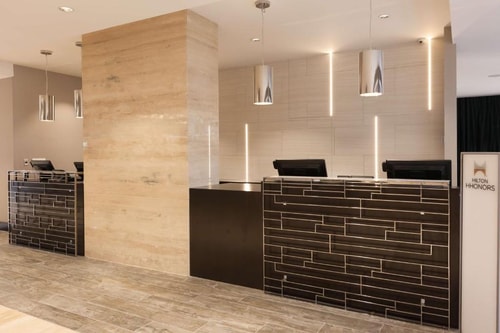 King Room Near To Uptown Collection HOU 4 Luxury Bookings