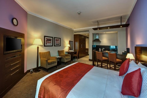 Studio King Or Twin Near Al Ghurair Centre 1 Luxury Bookings