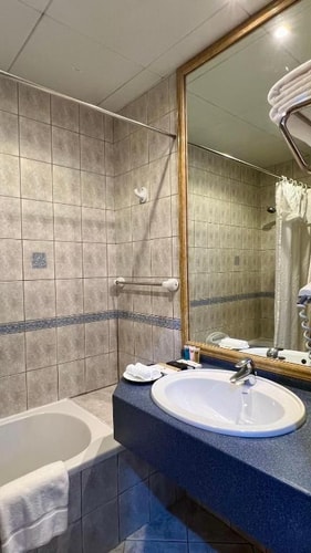 Studio Near Abu Dhabi Corniche Ac 5 Luxury Bookings